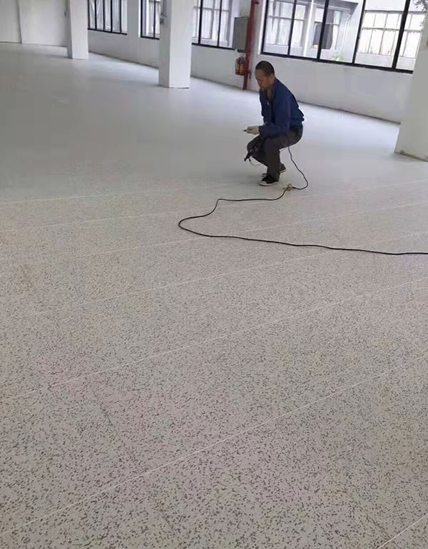 Permanent anti-static PVC flooring002