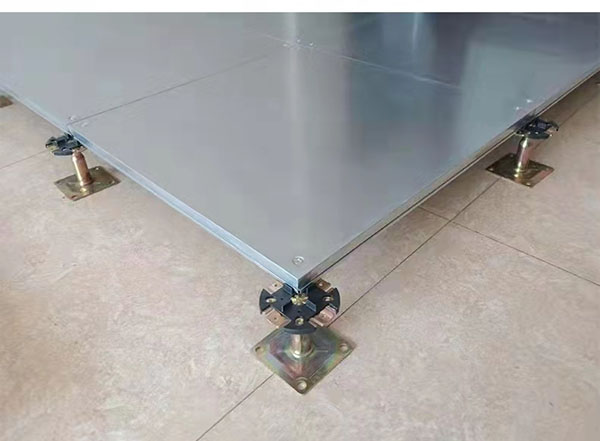 Encapsulated Calcium sulphate raised access floor01